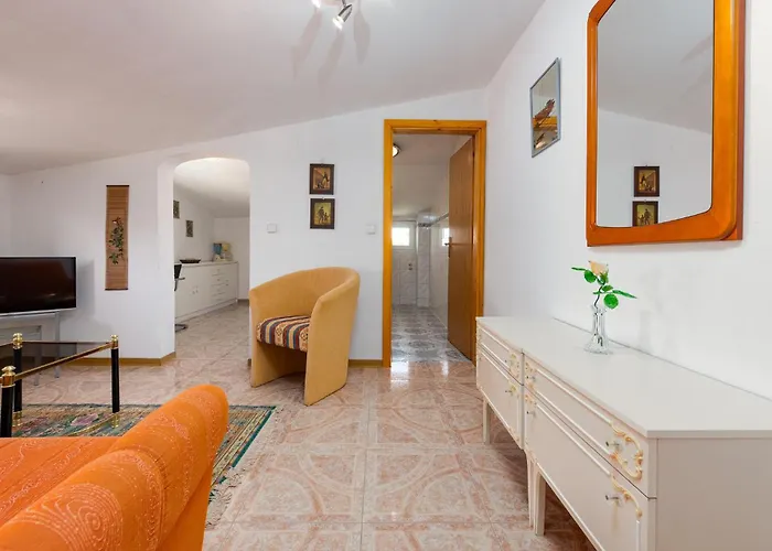 Apartment 1 Bedroom Amazing In *