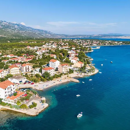 1 Bedroom Amazing In Апартаменты Селине