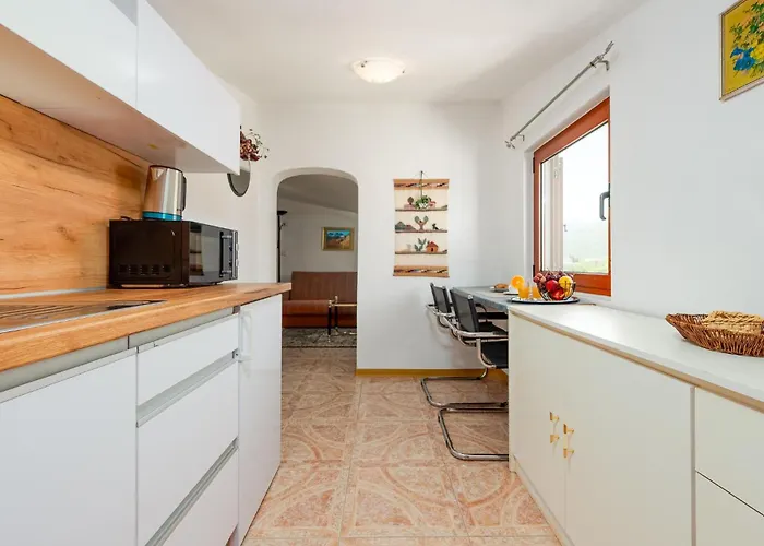 1 Bedroom Amazing In Апартаменты